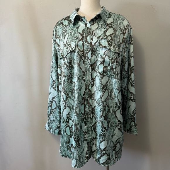 Ralph Lauren Tops - Ralph Lauren Snake Skin Long Sleeve Button Shirt Turquoise 3XL
